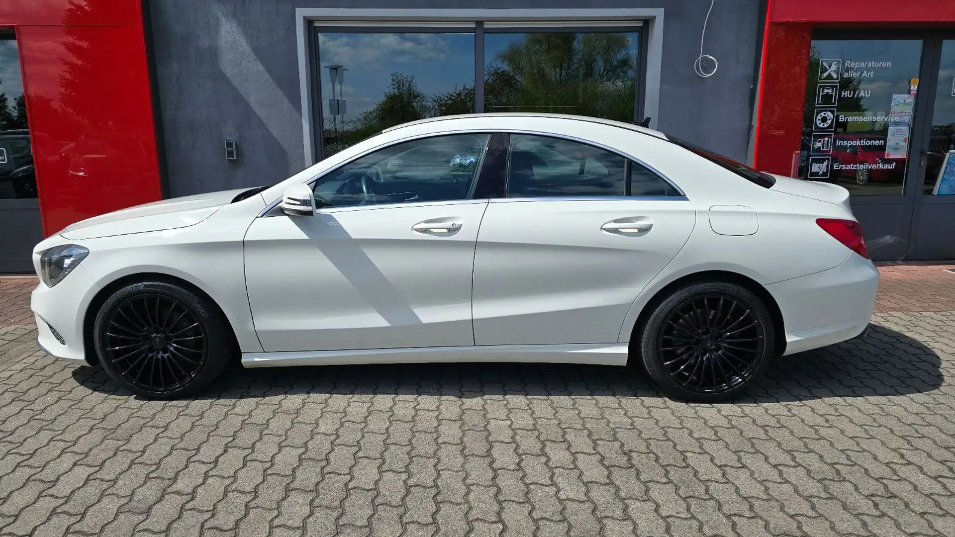 Mercedes-Benz CLA 200 Mercedes Benz 200 CLA -Klasse*Sitzh*Navi Fehér - 1