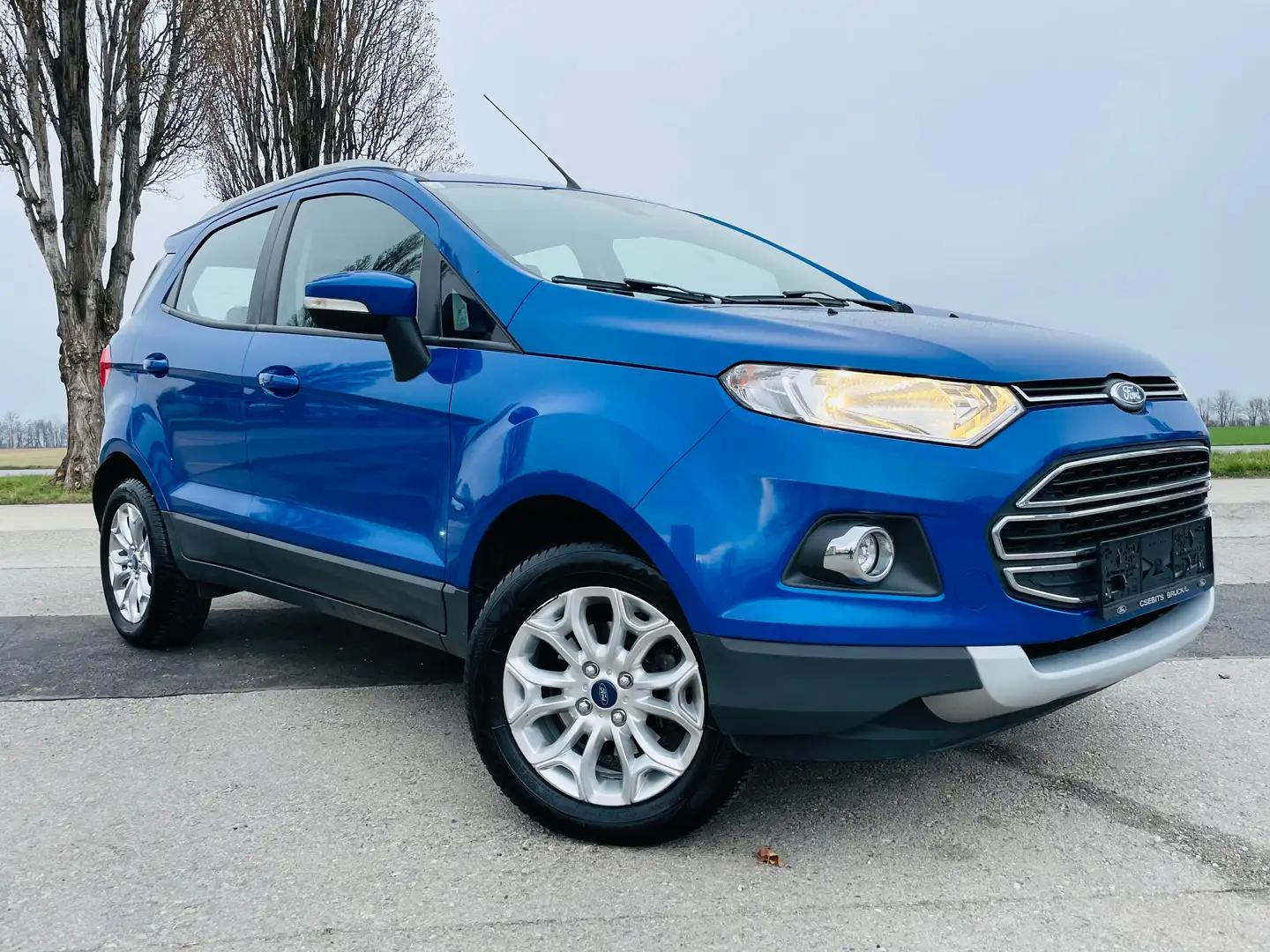 Ford EcoSport 1,5 TDCi Titanium Blau - 1