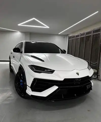 Lamborghini Urus S