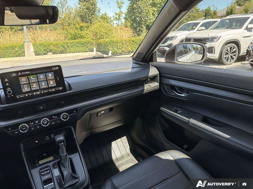 used 2024 Honda CR-V car, priced at $38,401