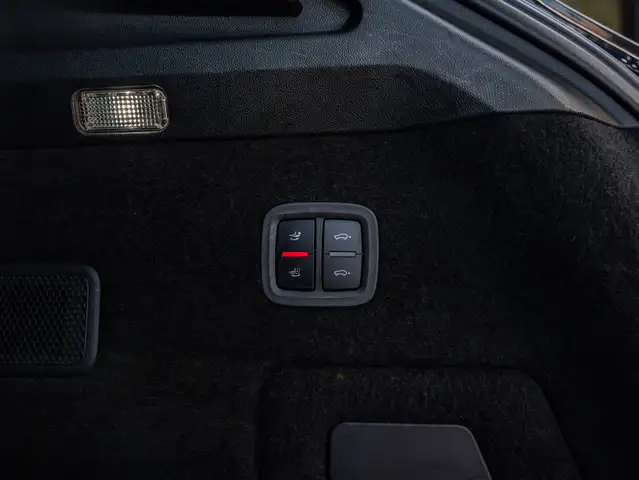 Porsche Cayenne view 9