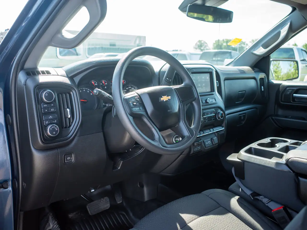 Chevrolet Silverado 1500 снимка Chevrolet Silverado 1500