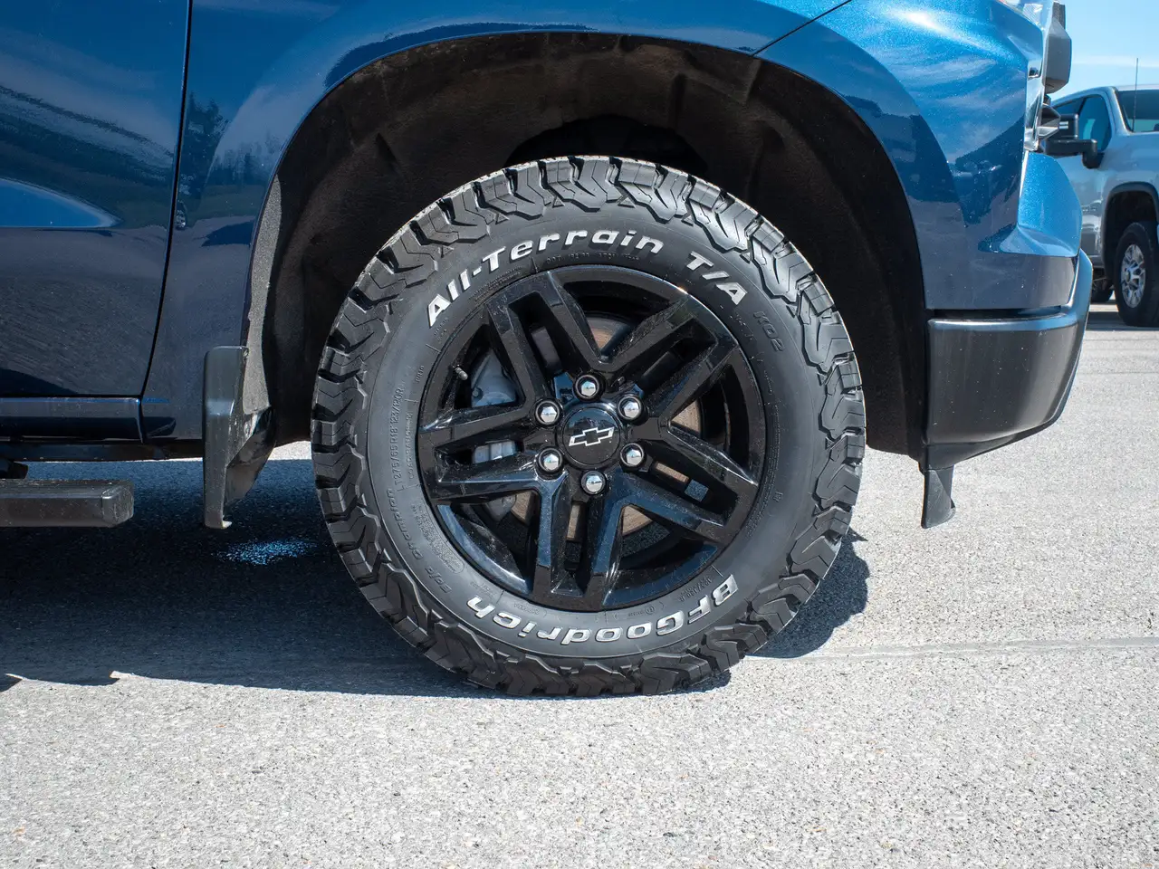 Chevrolet Silverado 1500 снимка Chevrolet Silverado 1500