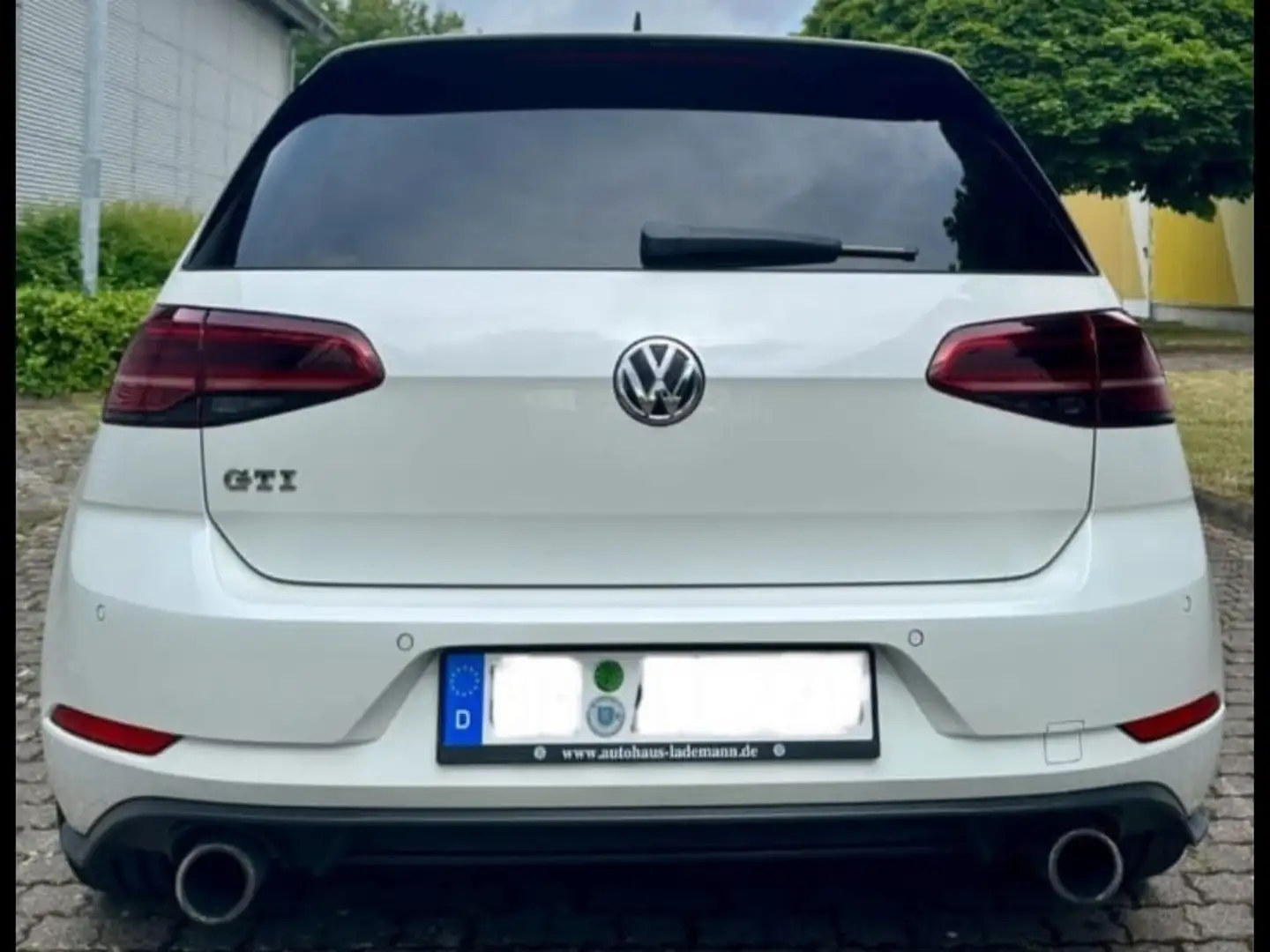 Volkswagen Golf GTI (BlueMotion Technology) DSG - 2
