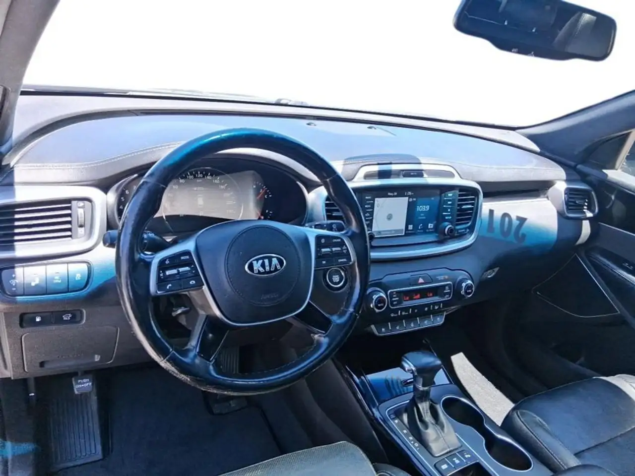 Kia Sorento photo Kia Sorento
