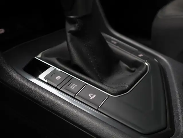 Volkswagen Tiguan Allspace view 28