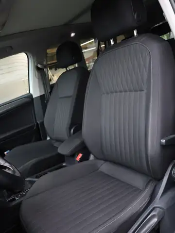 Volkswagen Tiguan Allspace view 16