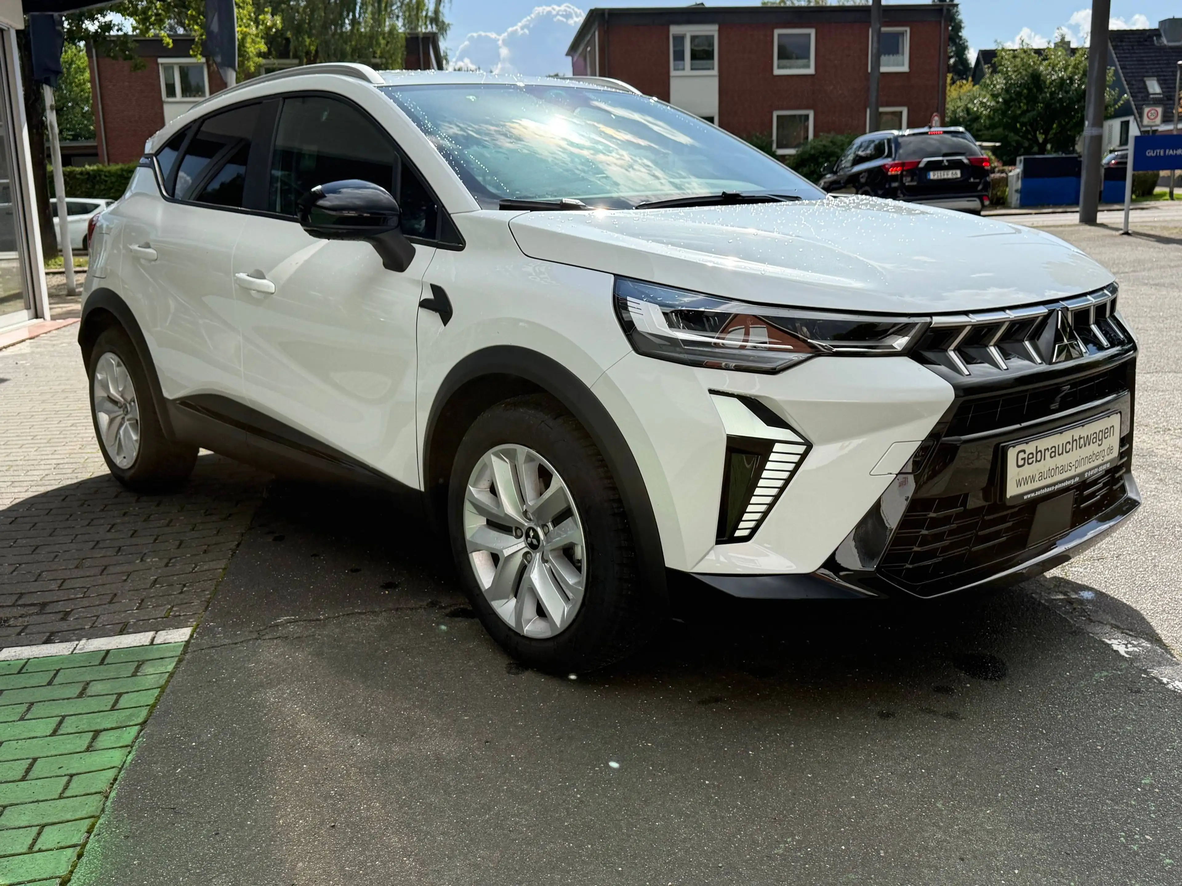 Mitsubishi ASX Plus 1,3l Mildhybrid 6-Gang *Werksgarantie*Allwetterreifen*wenig km* — photo 4