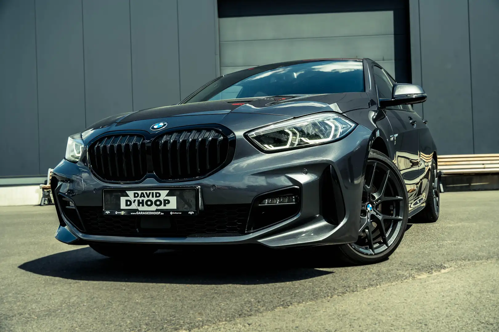 BMW 118 118i | M Sport |  BMW 118i | LED | PDC | NAVI Grijs - 1