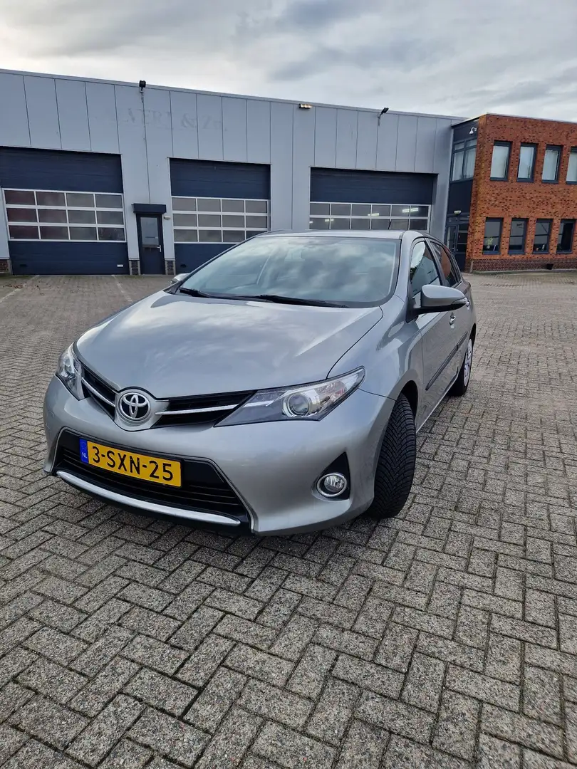 Toyota Auris 1.6 automaat trekhaak 97k - 1