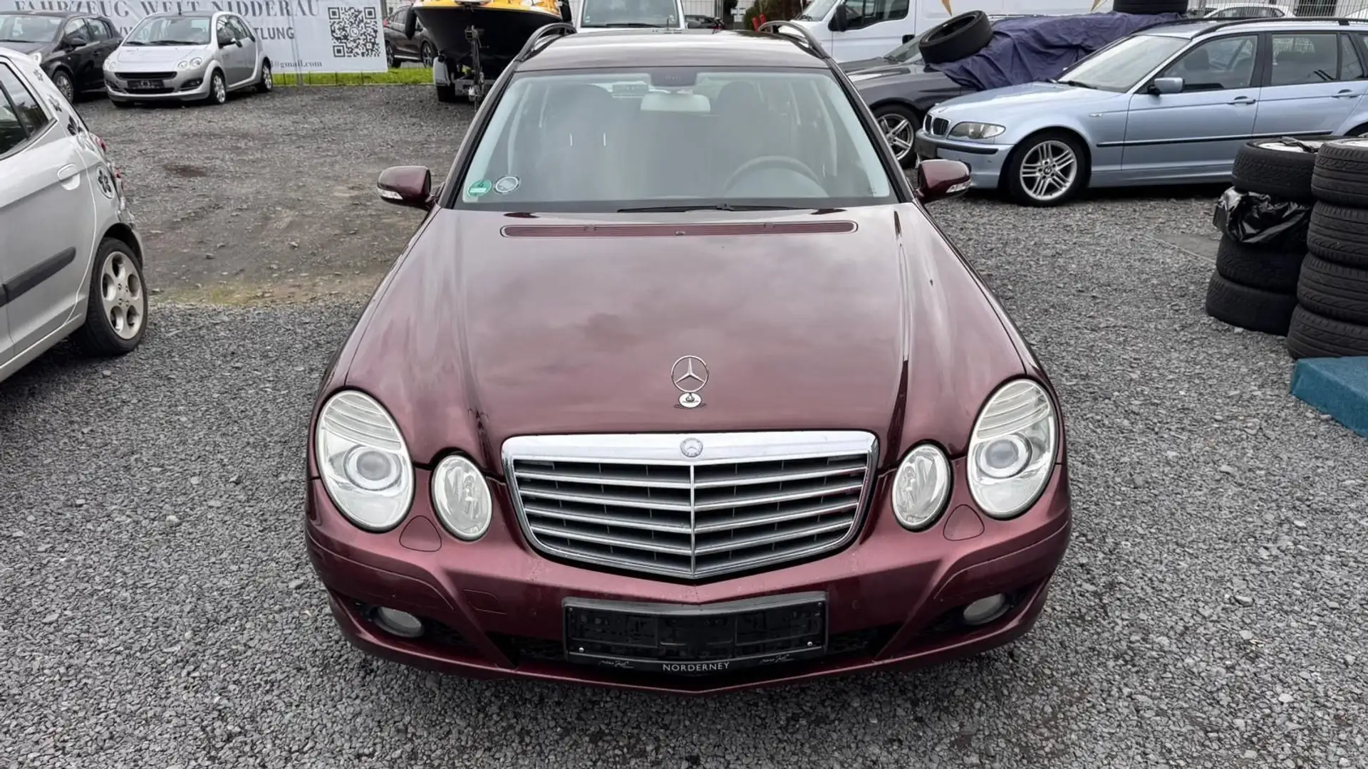 Mercedes-Benz E 220 T CDI II  Automatik Anh. Rot - 2