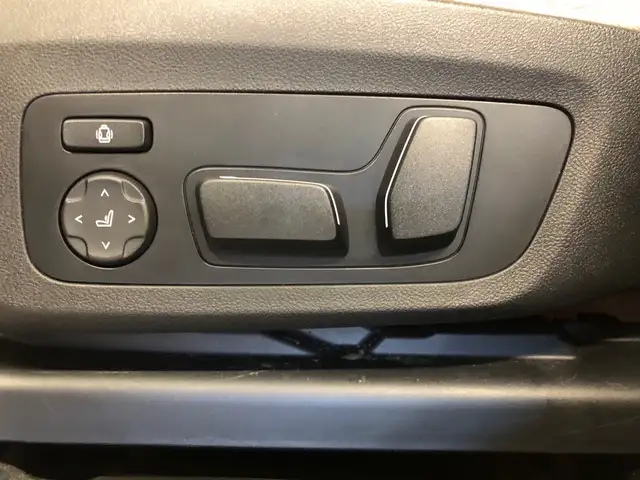 BMW X3 view 6