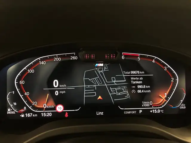 BMW X3 view 4