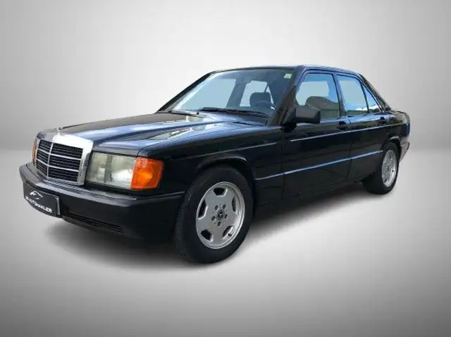Mercedes-Benz 190 E H-Kennzeichen Scheckheft Servo Erste Hand