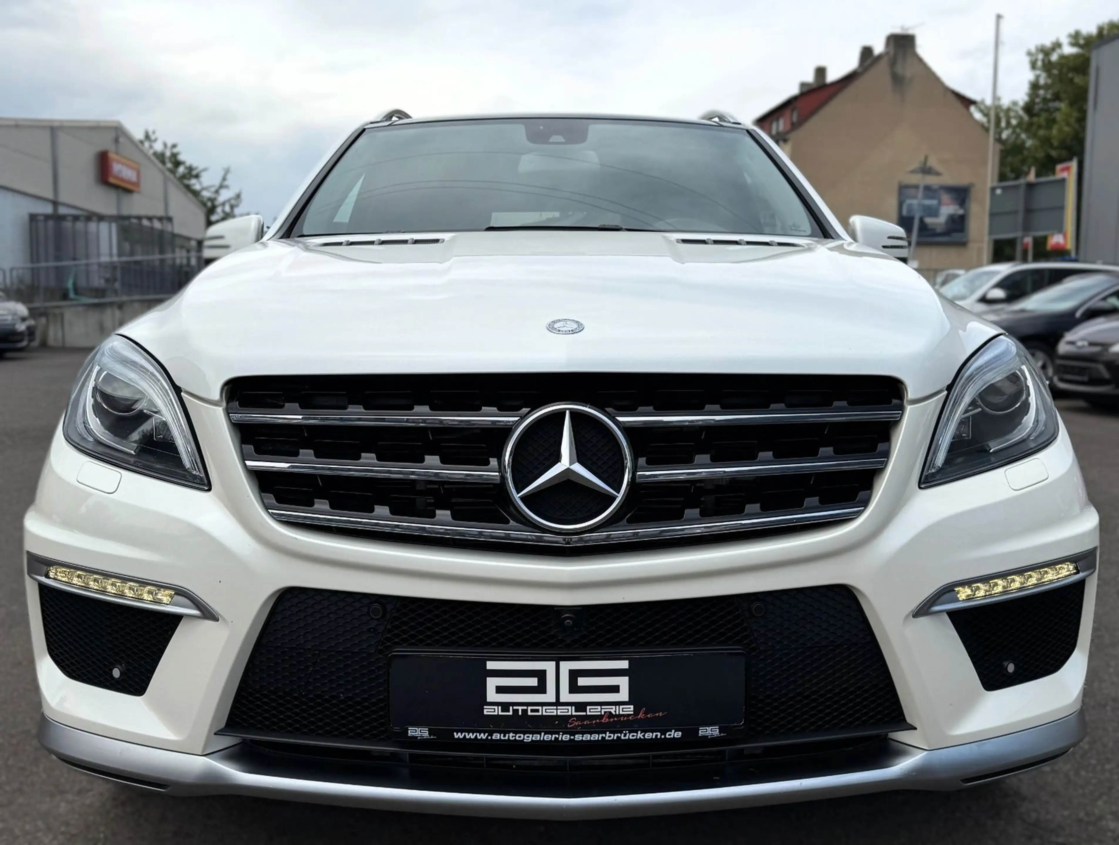 Mercedes-Benz ML 63 AMG ML AMG 63 4Matic *Airmatic/Pano/ACC/H&K/LED* — photo 2