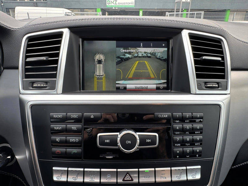 Mercedes-Benz ML 63 AMG ML AMG 63 4Matic *Airmatic/Pano/ACC/H&K/LED* — photo 13