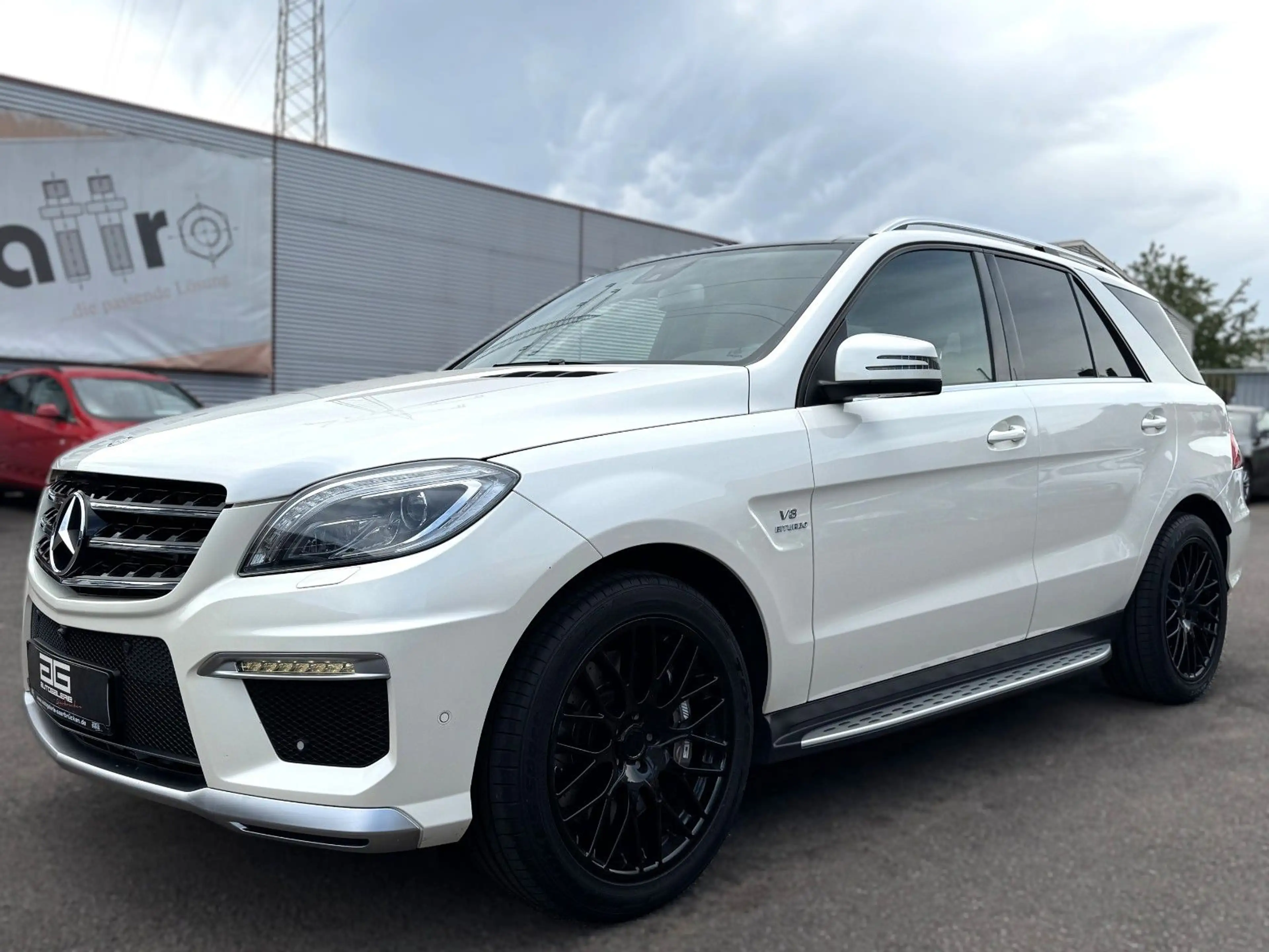 Mercedes-Benz ML 63 AMG ML AMG 63 4Matic *Airmatic/Pano/ACC/H&K/LED* — photo 3
