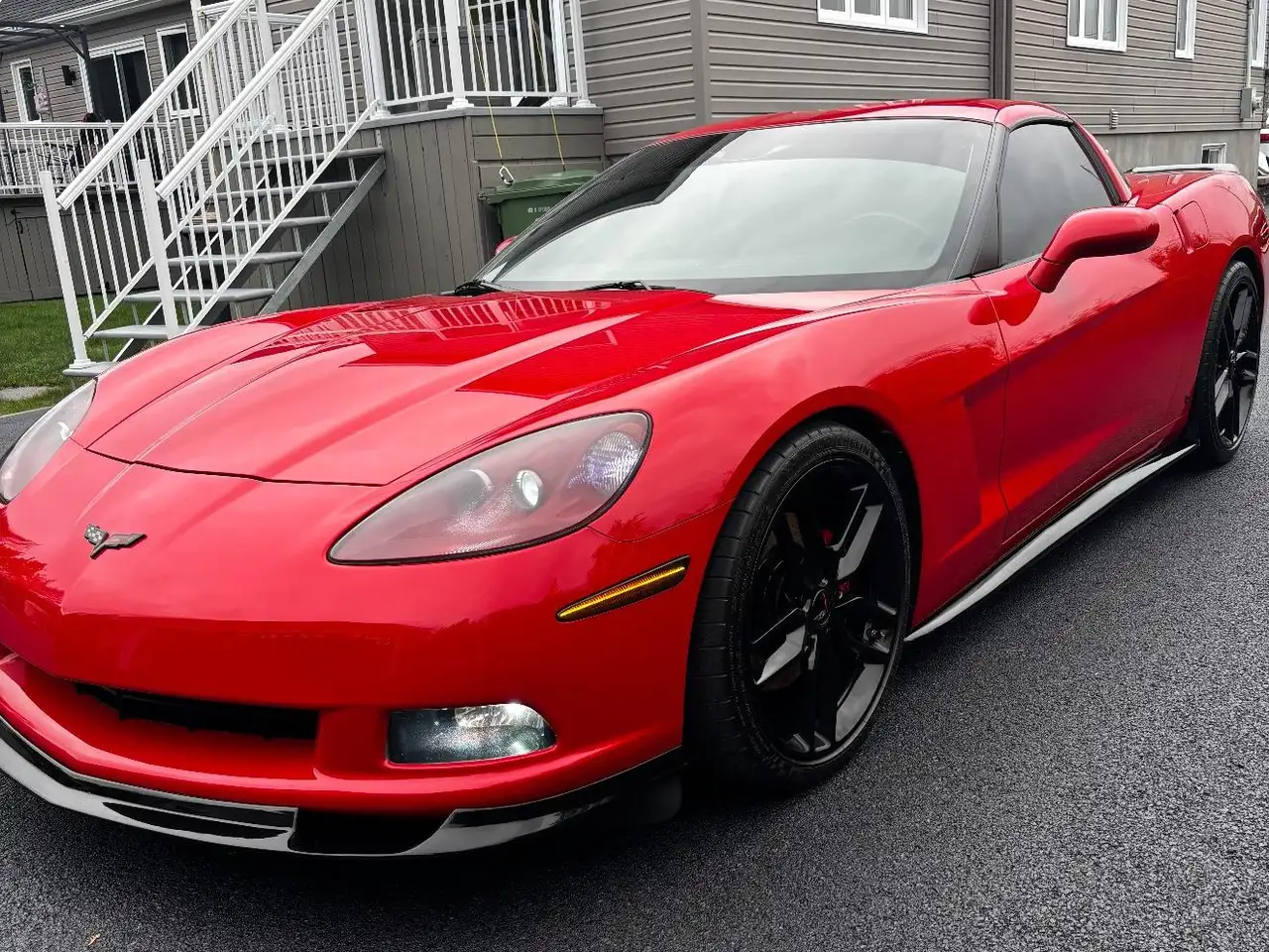 Chevrolet Corvette снимка Chevrolet Corvette