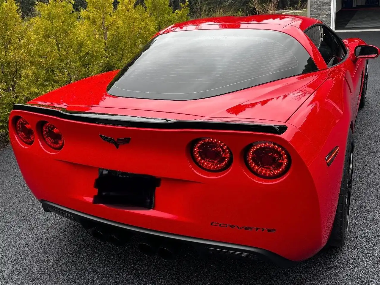 Chevrolet Corvette снимка Chevrolet Corvette