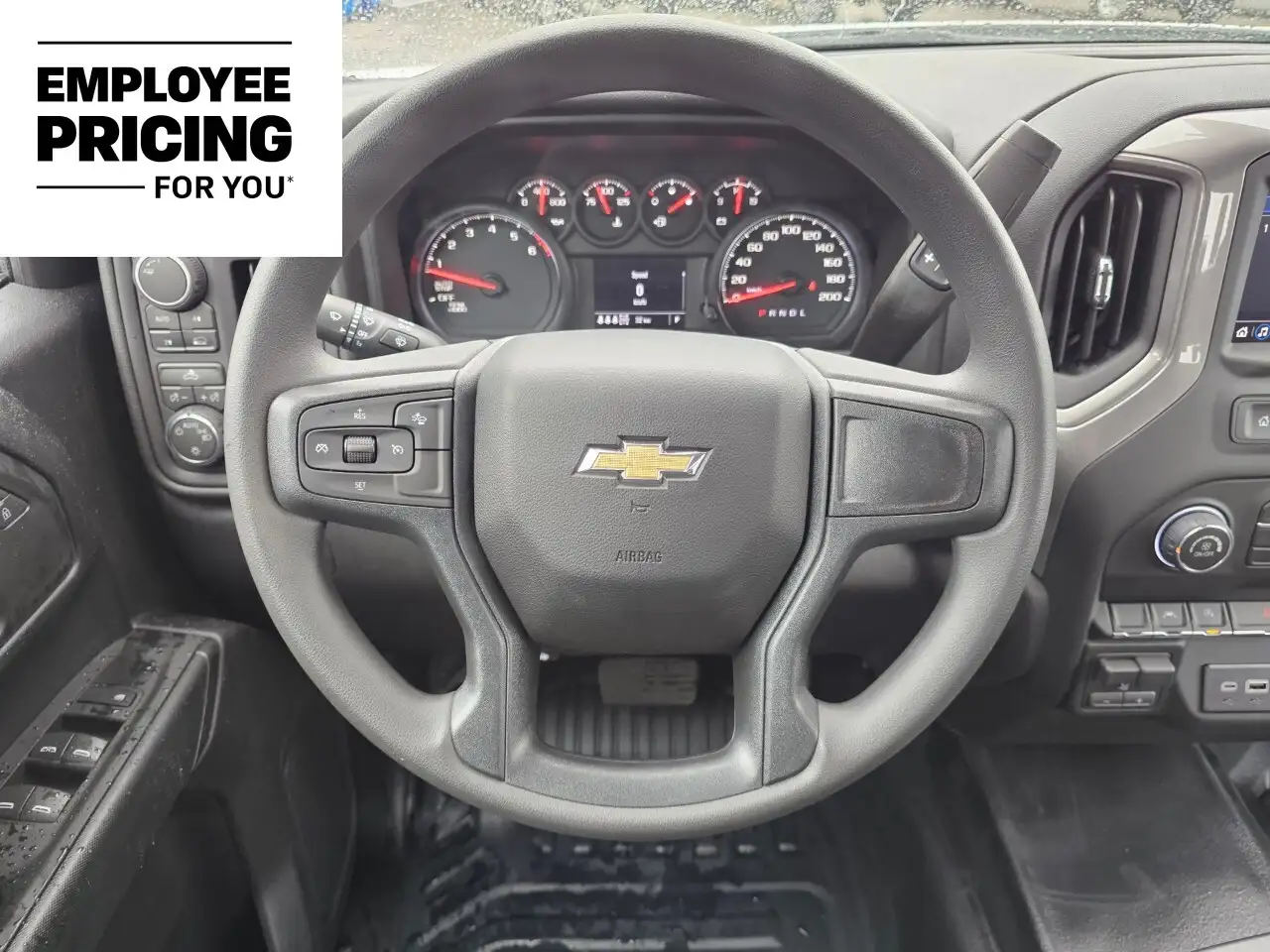Chevrolet Silverado 1500 снимка Chevrolet Silverado 1500