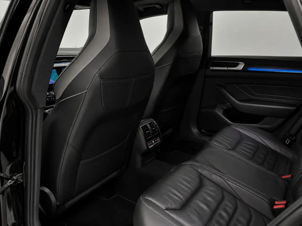 Volkswagen Arteon 1.4 TSI eHybrid R-Line Business Camera Pano Trekha, миниатюра 5