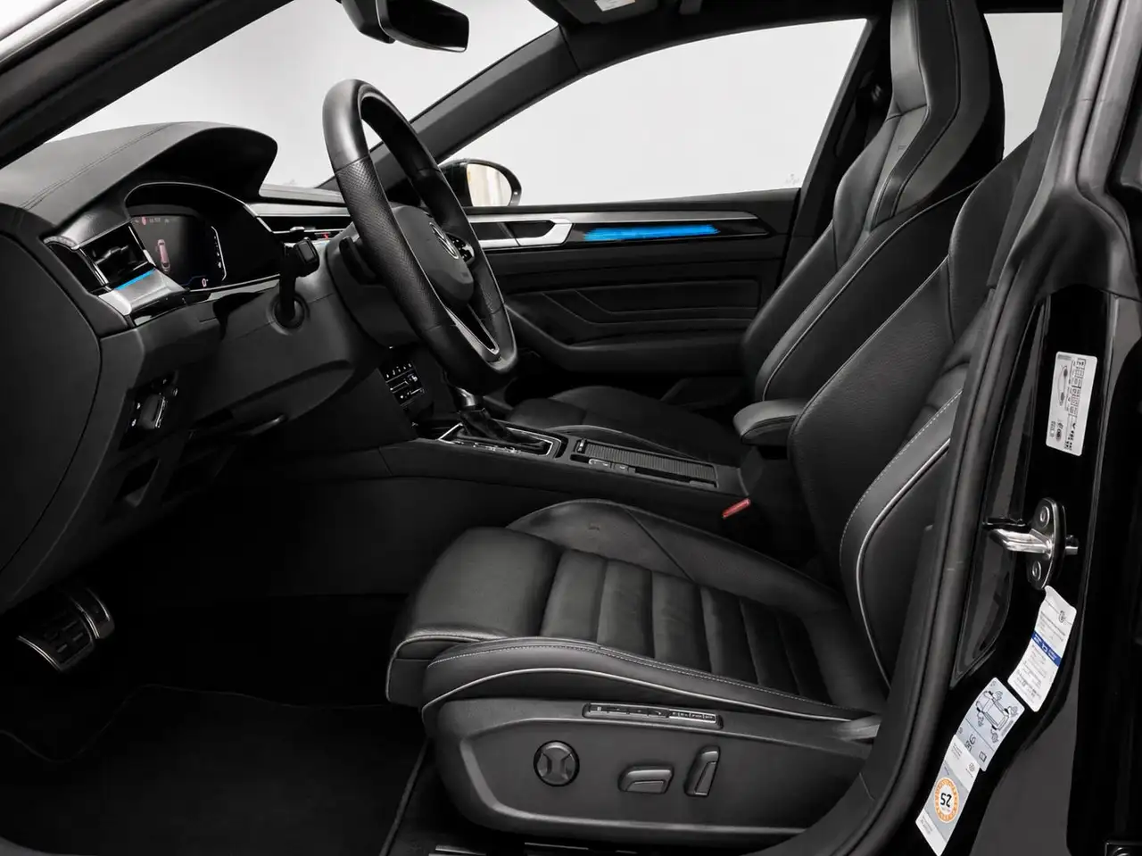 Volkswagen Arteon 1.4 TSI eHybrid R-Line Business Camera Pano Trekha, миниатюра 4