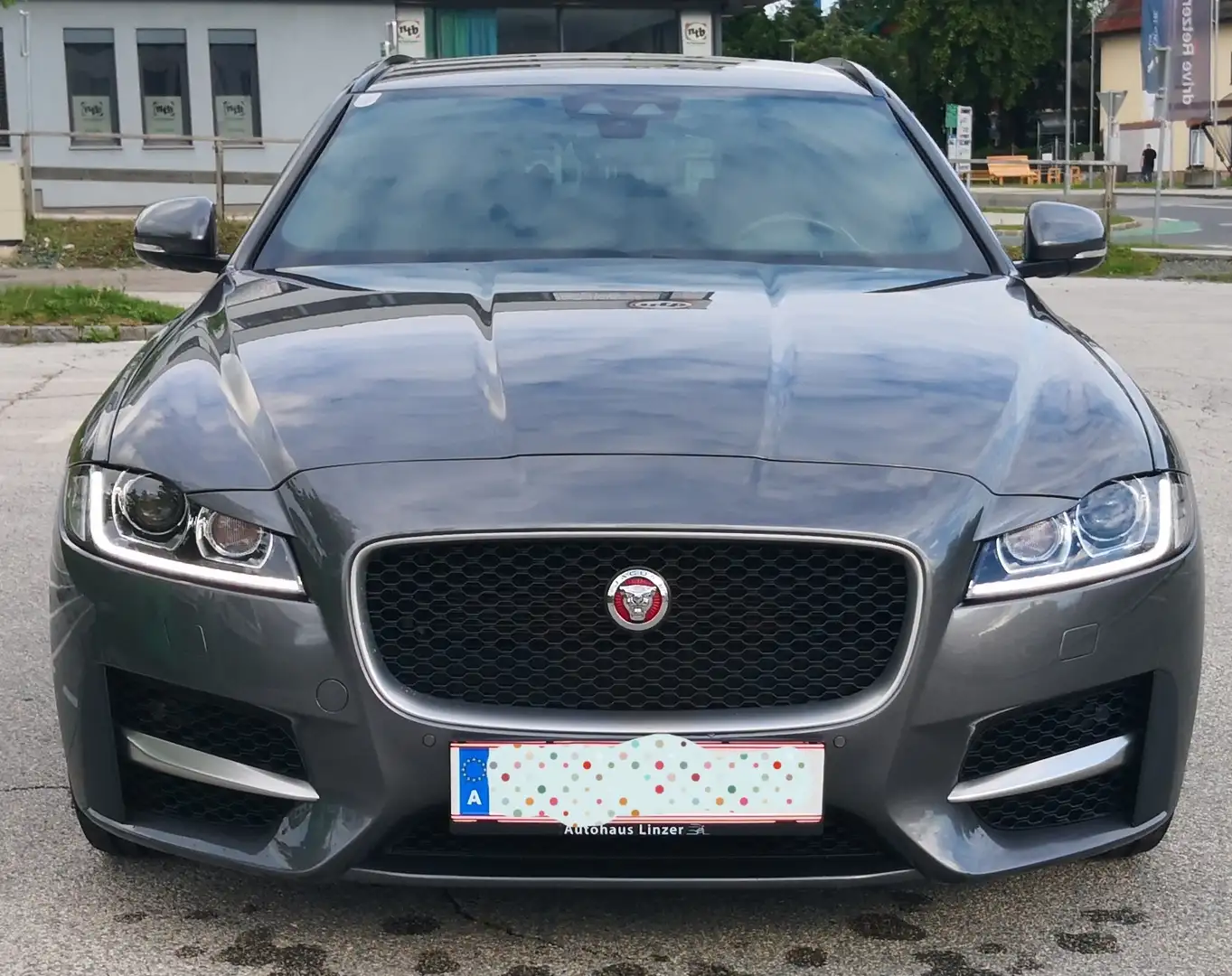 Jaguar XF Sportbrake 25d AWD R-Sport Aut. Allrad AHK - 1