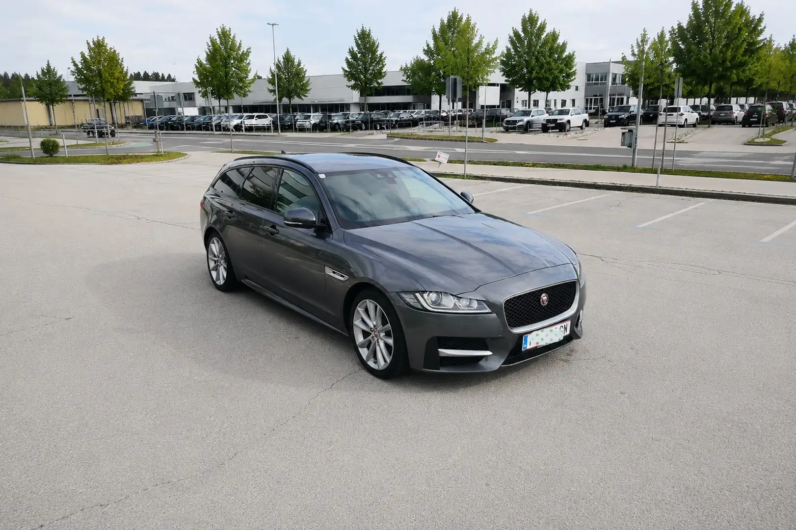 Jaguar XF Sportbrake 25d AWD R-Sport Aut. Allrad AHK - 1