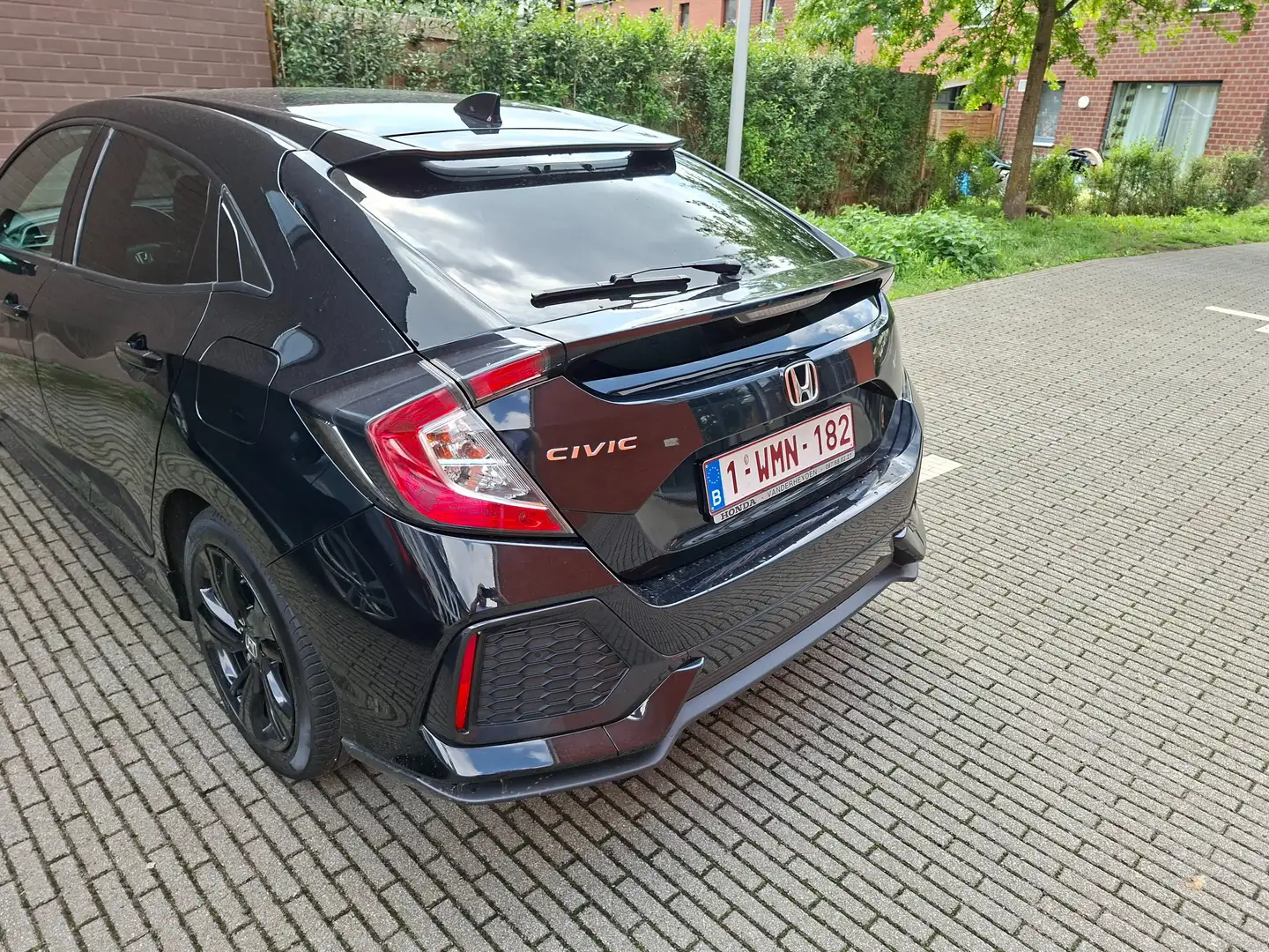 Honda Civic Civic 1.0 i-VTEC Elegance Чорний - 1