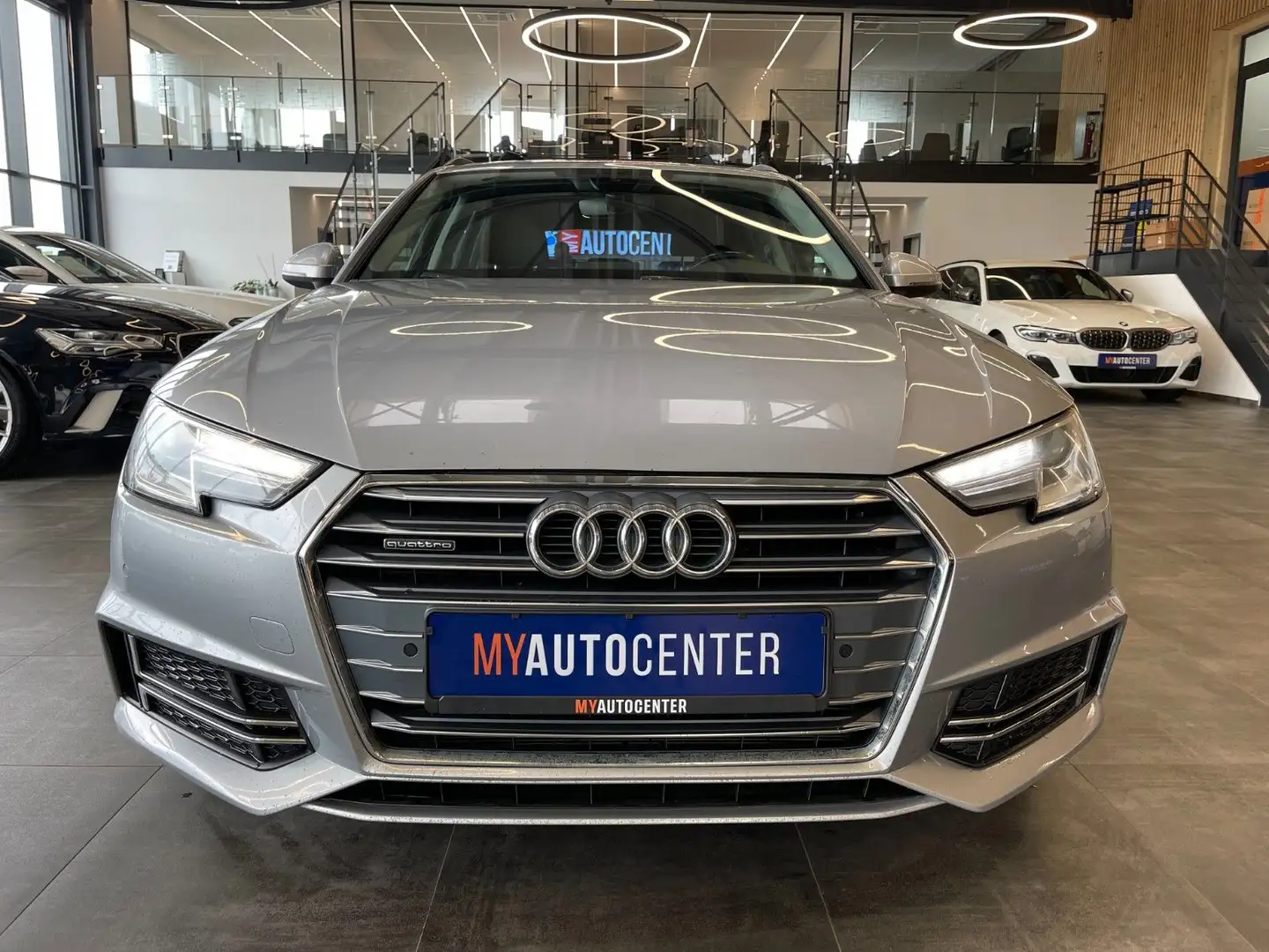 Audi A4 Avant 2.0 TDI Aut. *NAVI*SHZ*PDC*BI-XENON* Silver - 2