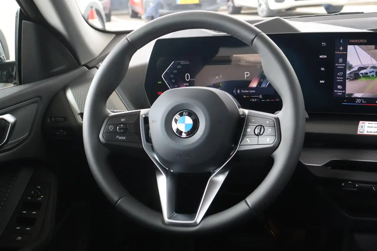 BMW 2 Series 2026 — фото 12