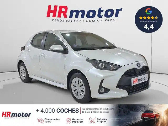 Toyota Yaris Hybrid 2WD Bussines