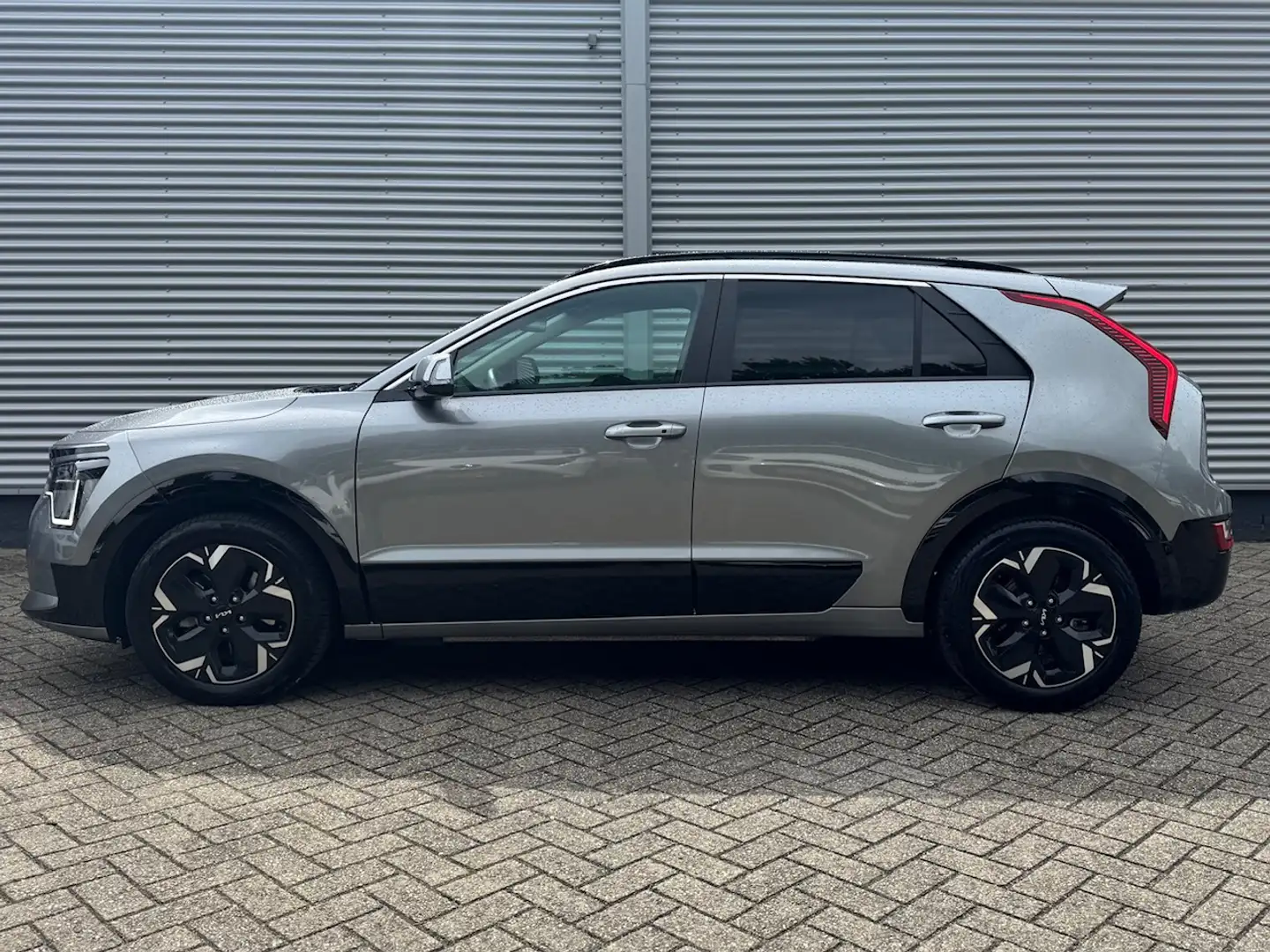 Kia e-Niro 64,8 kWh 204pk Aut Edition Advanced | Stoel/Stuurw Gris - 2