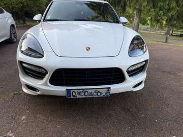 4.2 D. V8 diesel tiptronic S