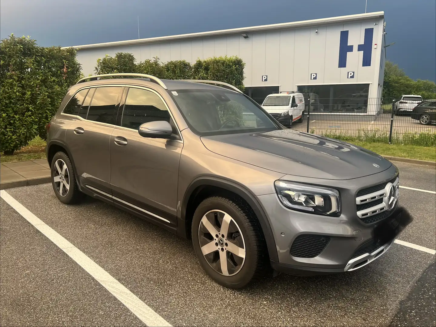 Mercedes-Benz GLB 200 Aut. - 2