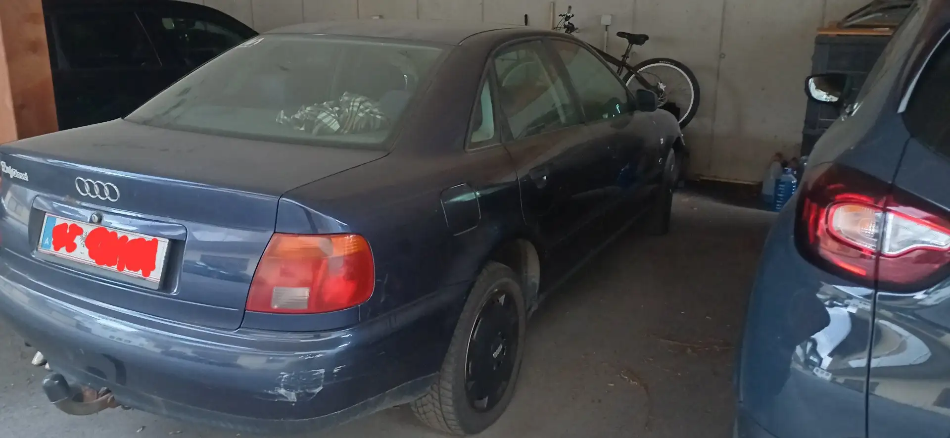 Audi A4 B5 1.9 TDI Albastru - 1