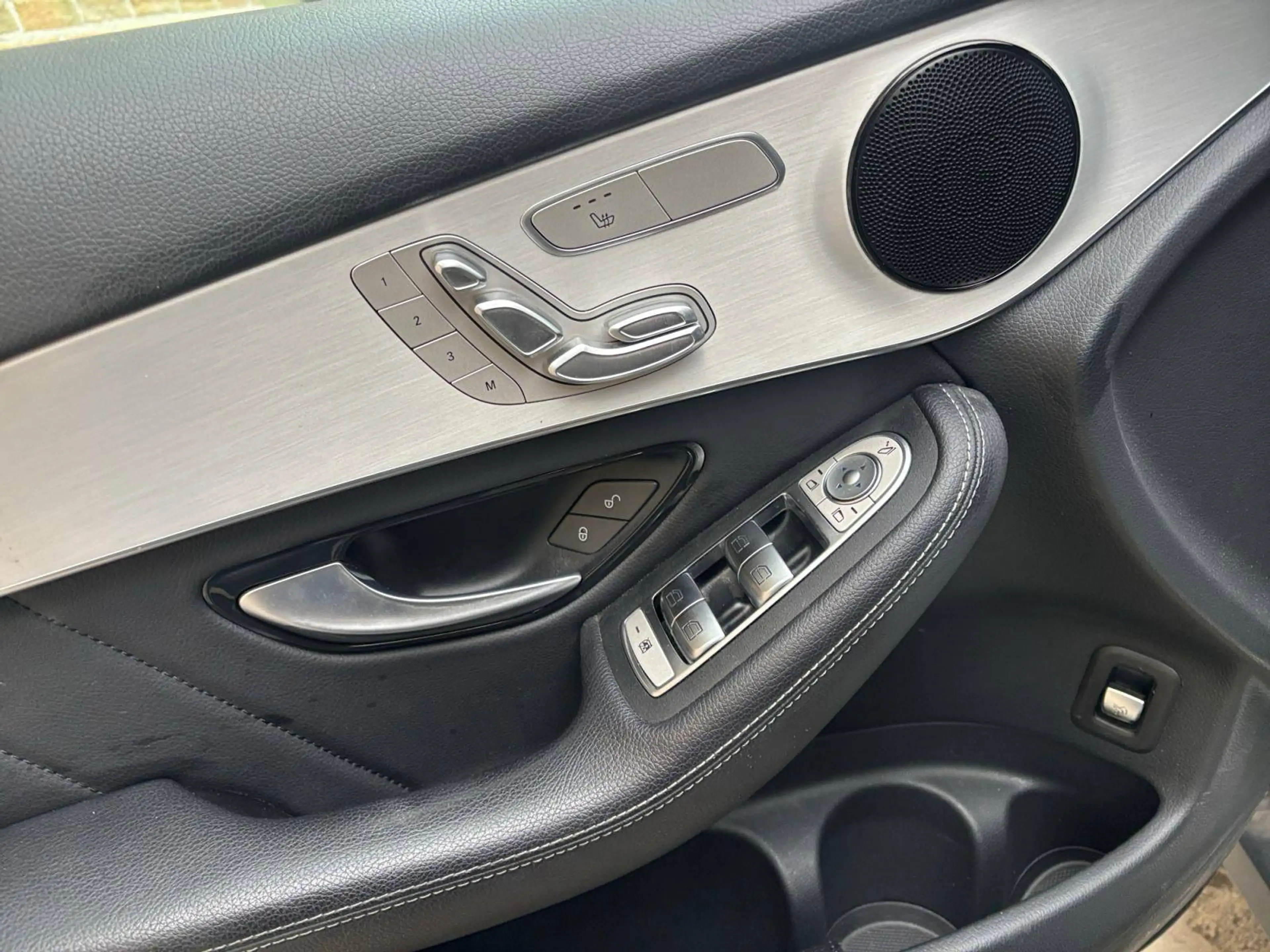 Mercedes-Benz GLC 200 GLC 200 d 4-Matic Business Solution (EU6AP)/GARANTIE 12 MOIS/CARNET COMPLET MERCEDES — photo 8