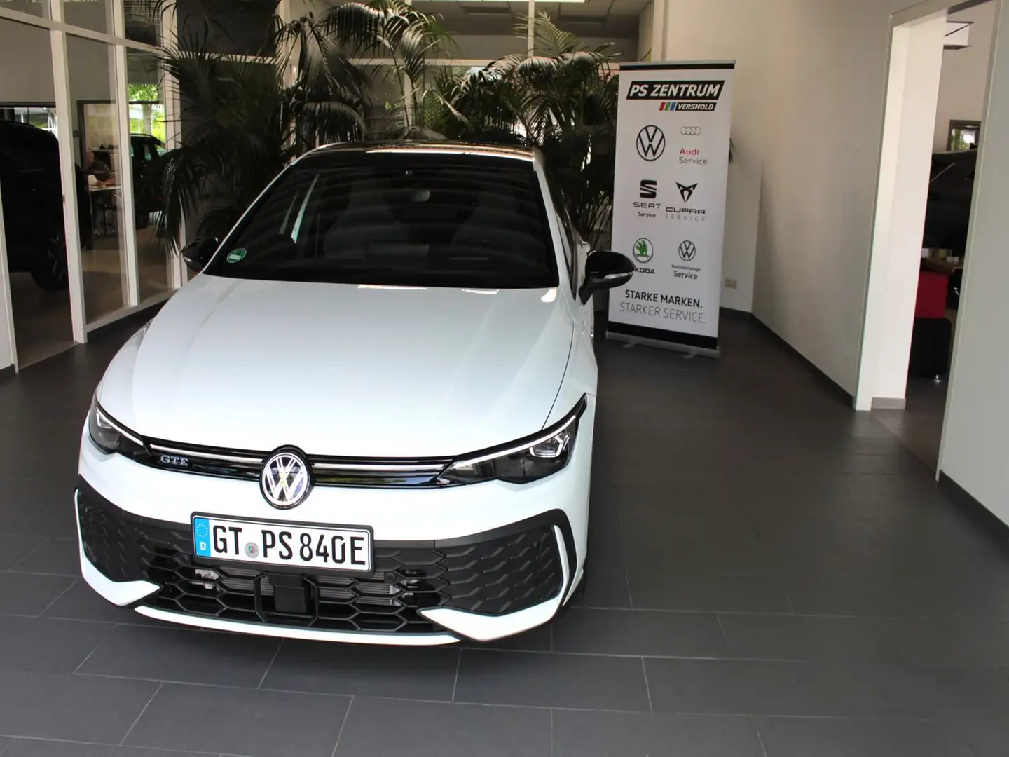Volkswagen Golf GTE 1.5 eHybrid Matrix HUD RFK Alb - 2