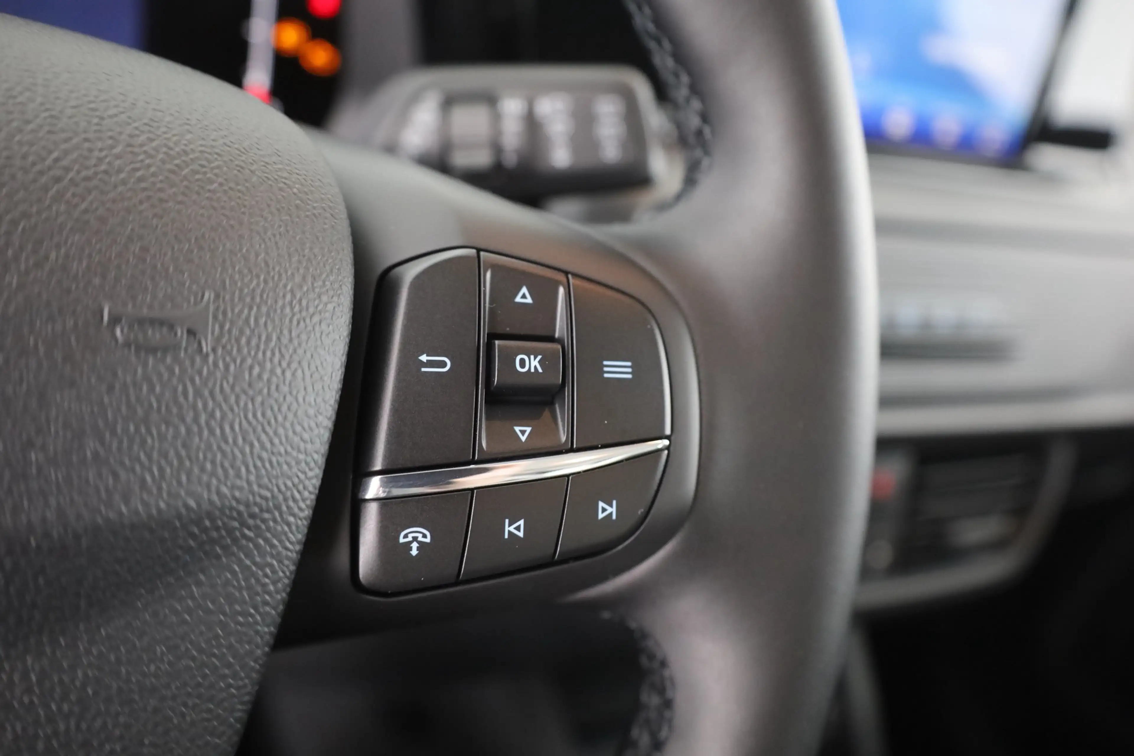 Ford Tourneo Courier Trend 1.0 EB Sitzheizung  Tempomat — photo 16