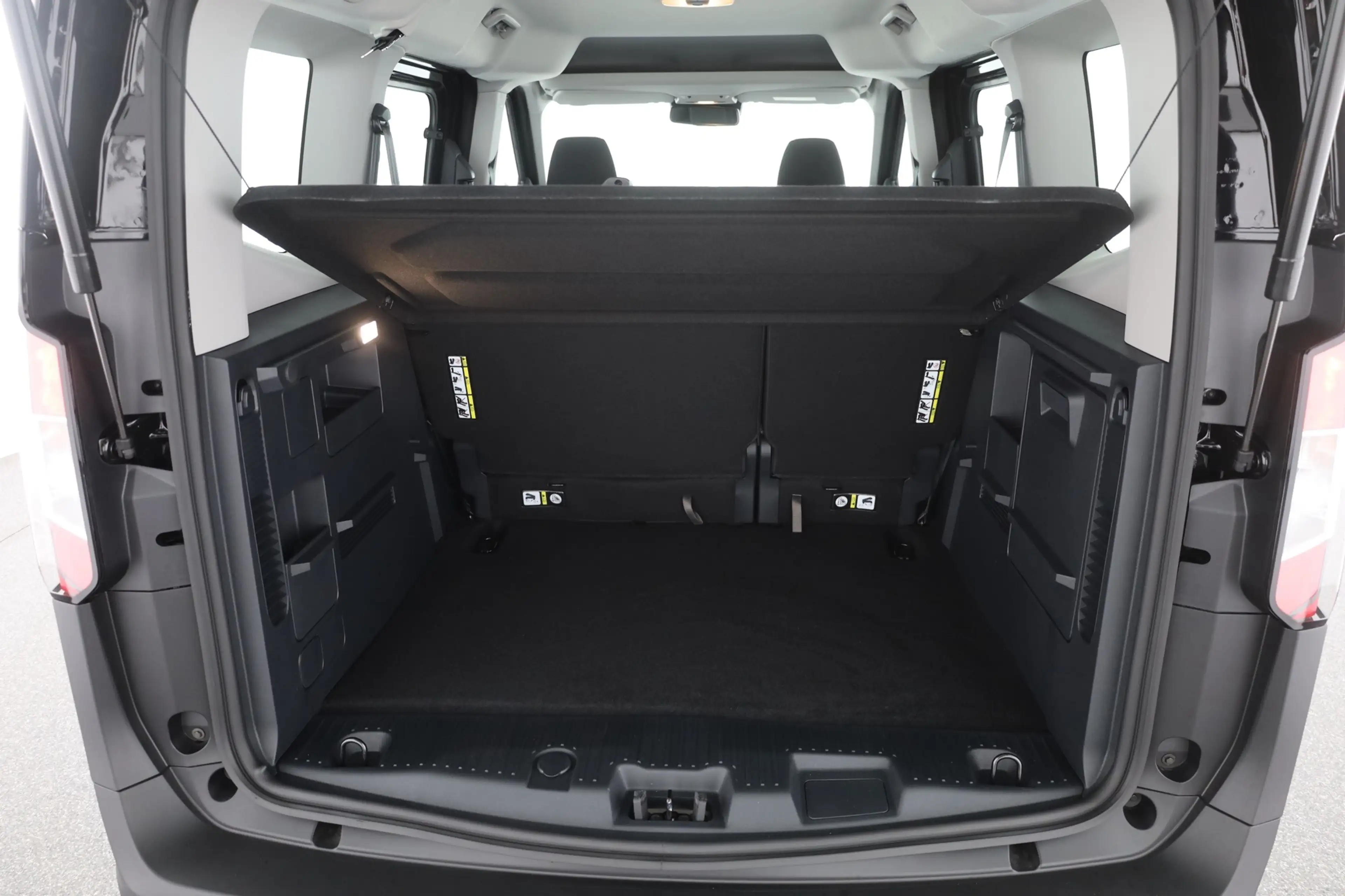 Ford Tourneo Courier Trend 1.0 EB Sitzheizung  Tempomat — photo 25