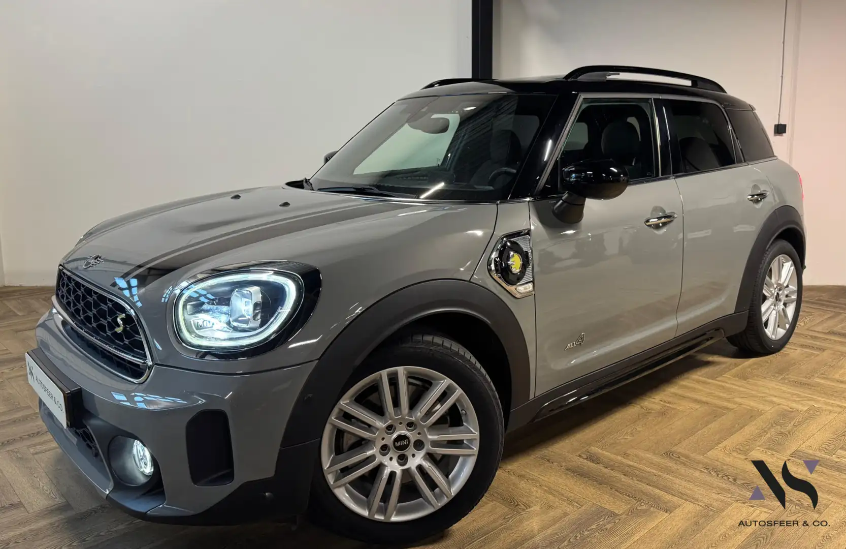 MINI Cooper S Countryman Mini 2.0 E ALL4 MINI Yours PANO KEYLESS' Grijs - 1