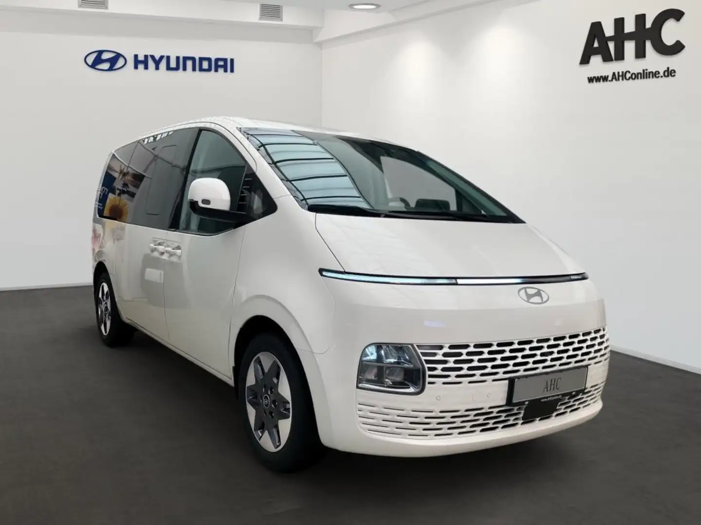 Hyundai STARIA (9-Sitzer) HEV 1.6 T-GDI 2WD 6-AT Prime Weiß - 2