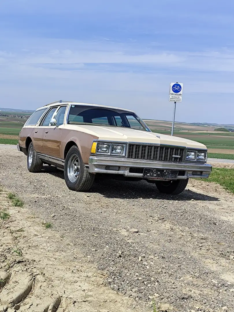 Chevrolet Caprice - 1