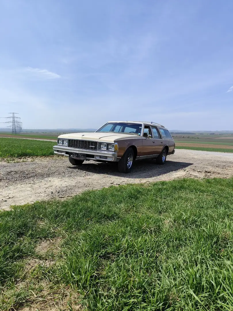 Chevrolet Caprice - 2