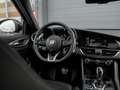 Alfa Romeo Giulia 2.2 B-Tech | MY21 | Veloce stoelen | Adapt. cruise Zwart - thumbnail 10