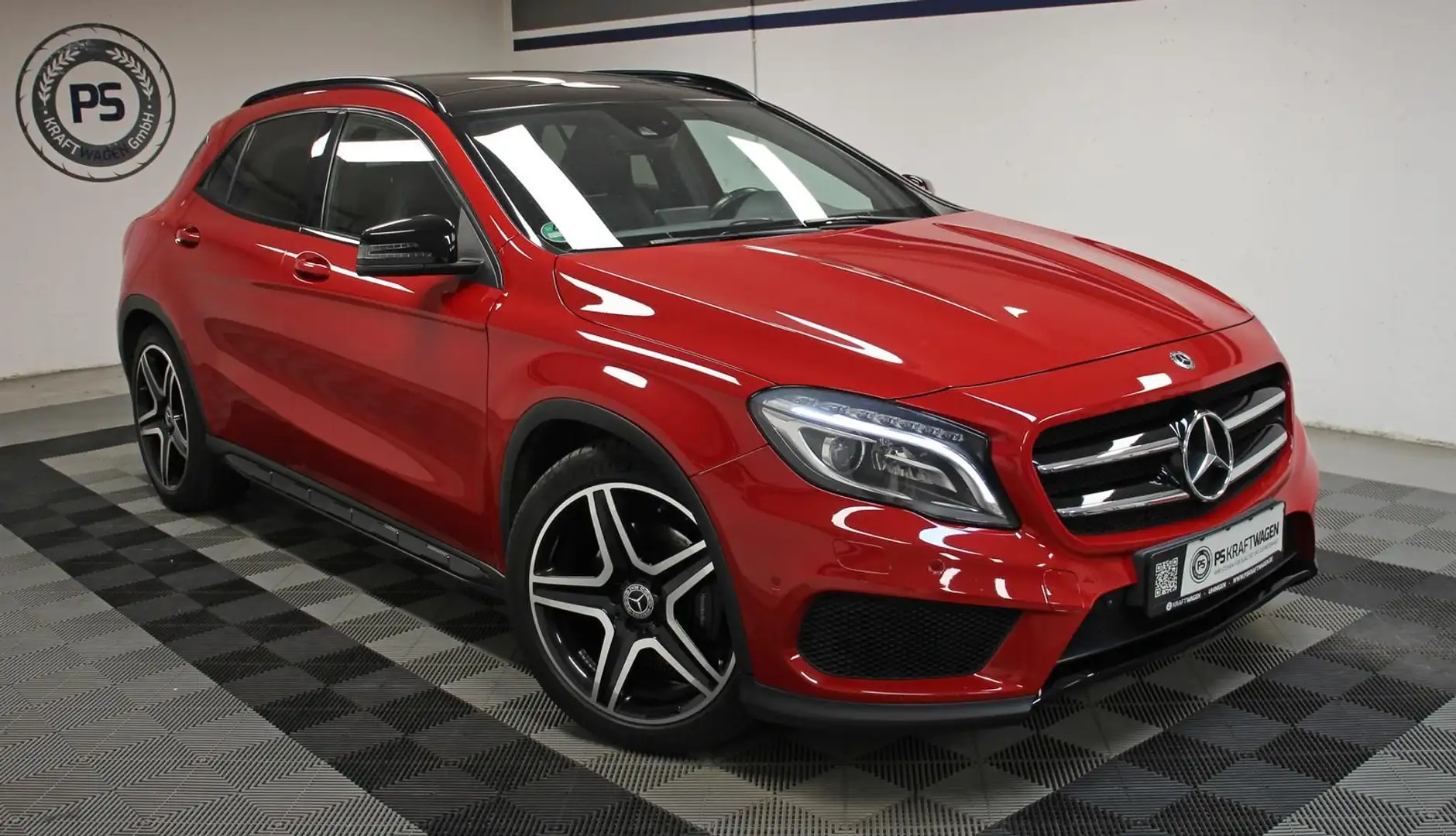 Mercedes-Benz GLA 220 4MATIC AMG PANO XENON KAMERA ALCANTARA Rouge - 2
