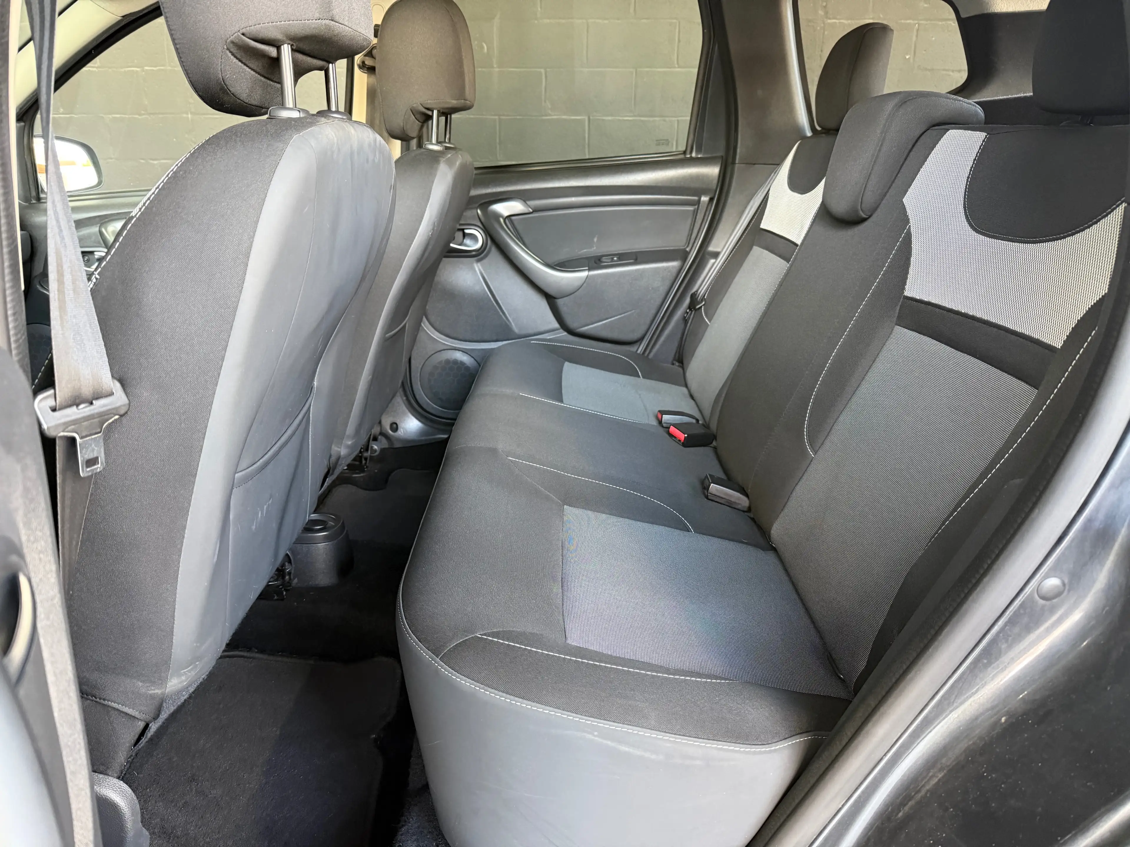Dacia Duster Duster 1.5 dCi 4x2 Saga EDC*BOITE AUTO*CLIM*12 MOIS DE GARANTIE* — photo 12