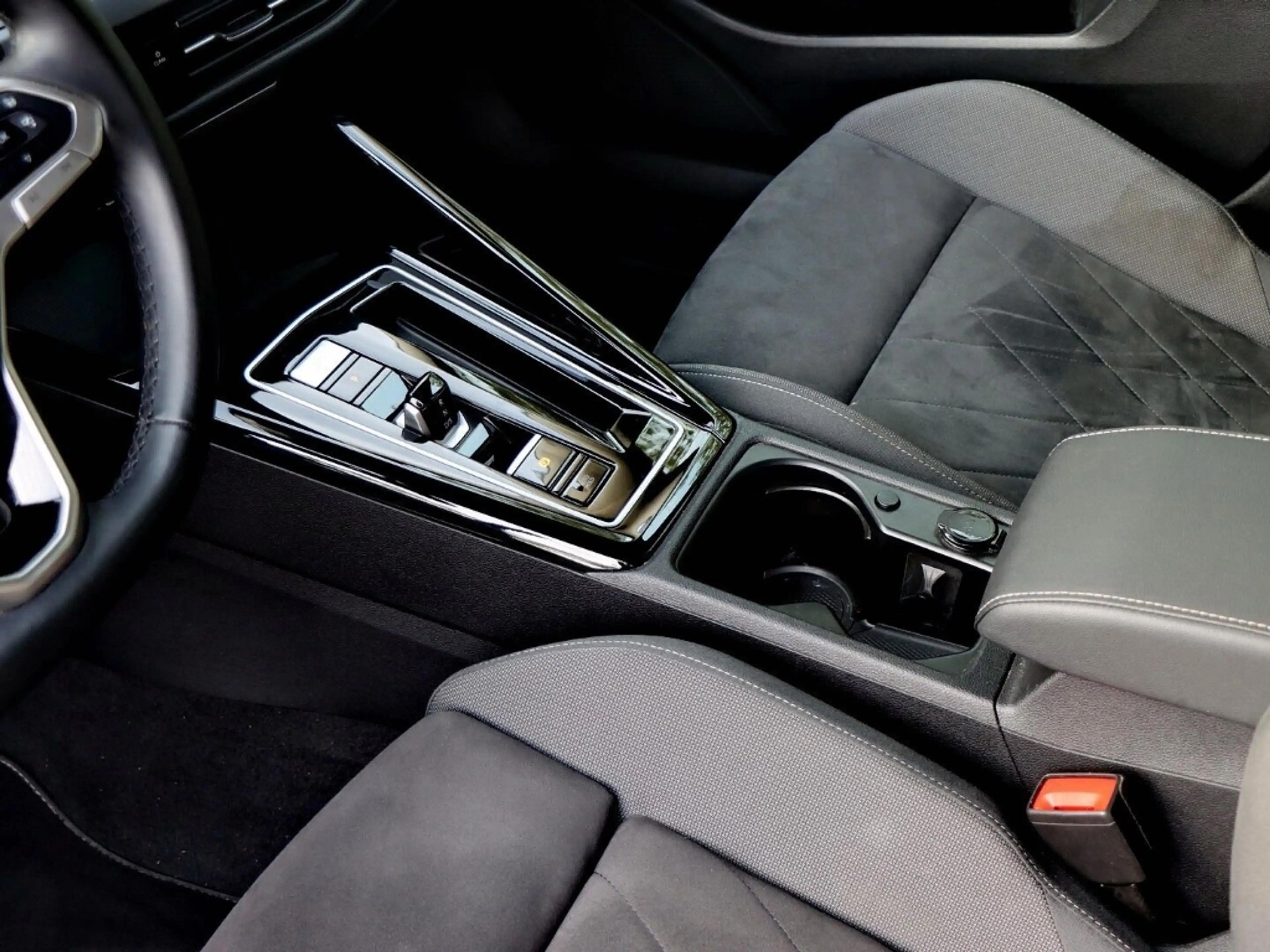 Volkswagen Golf Variant VIII Style 2.0 TDI SCR DSG NAVI/LED/ACC/RFK — photo 10