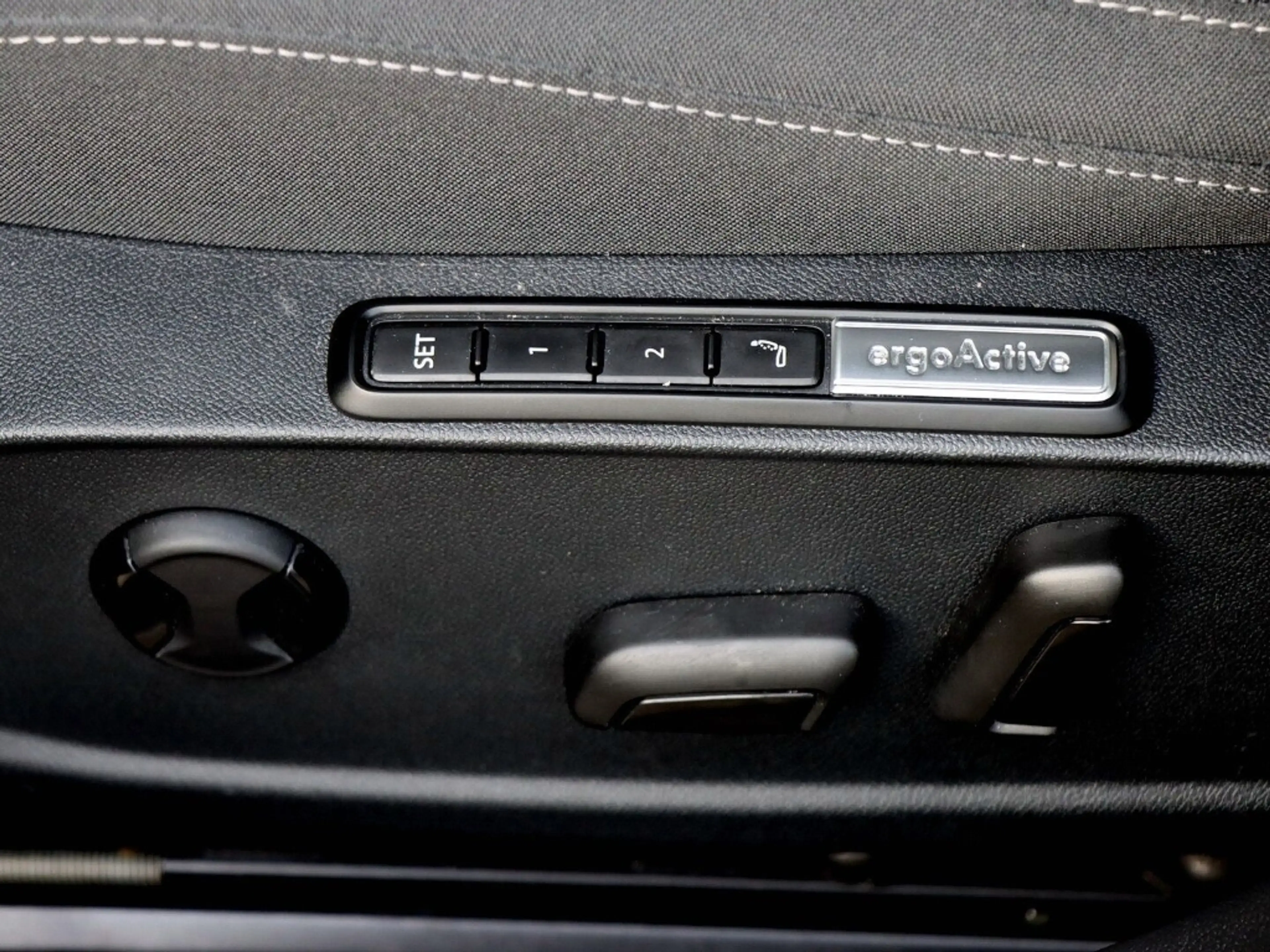 Volkswagen Golf Variant VIII Style 2.0 TDI SCR DSG NAVI/LED/ACC/RFK — photo 11