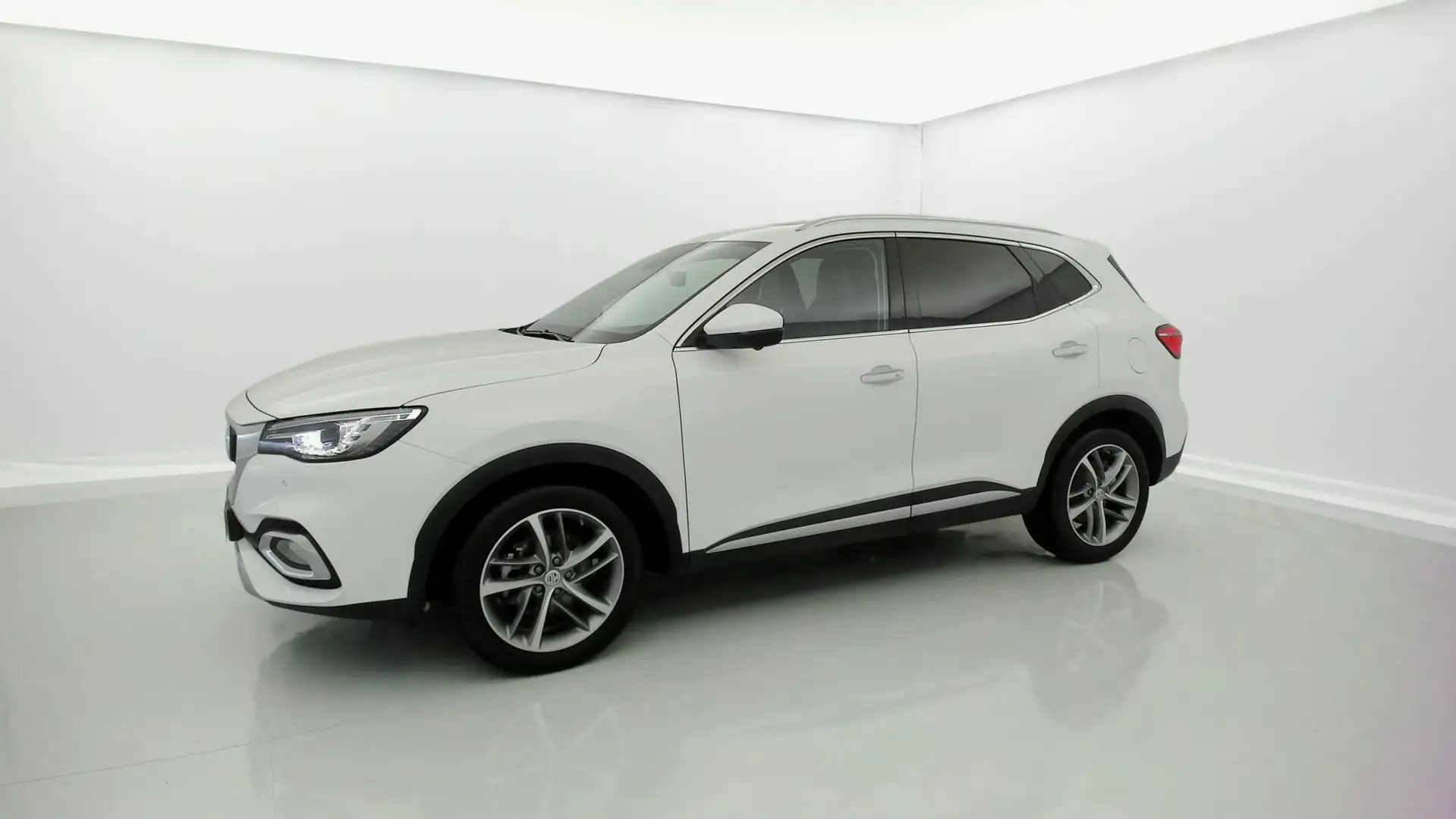 MG HS 1.5 T-GDI Luxury Blanco - 2